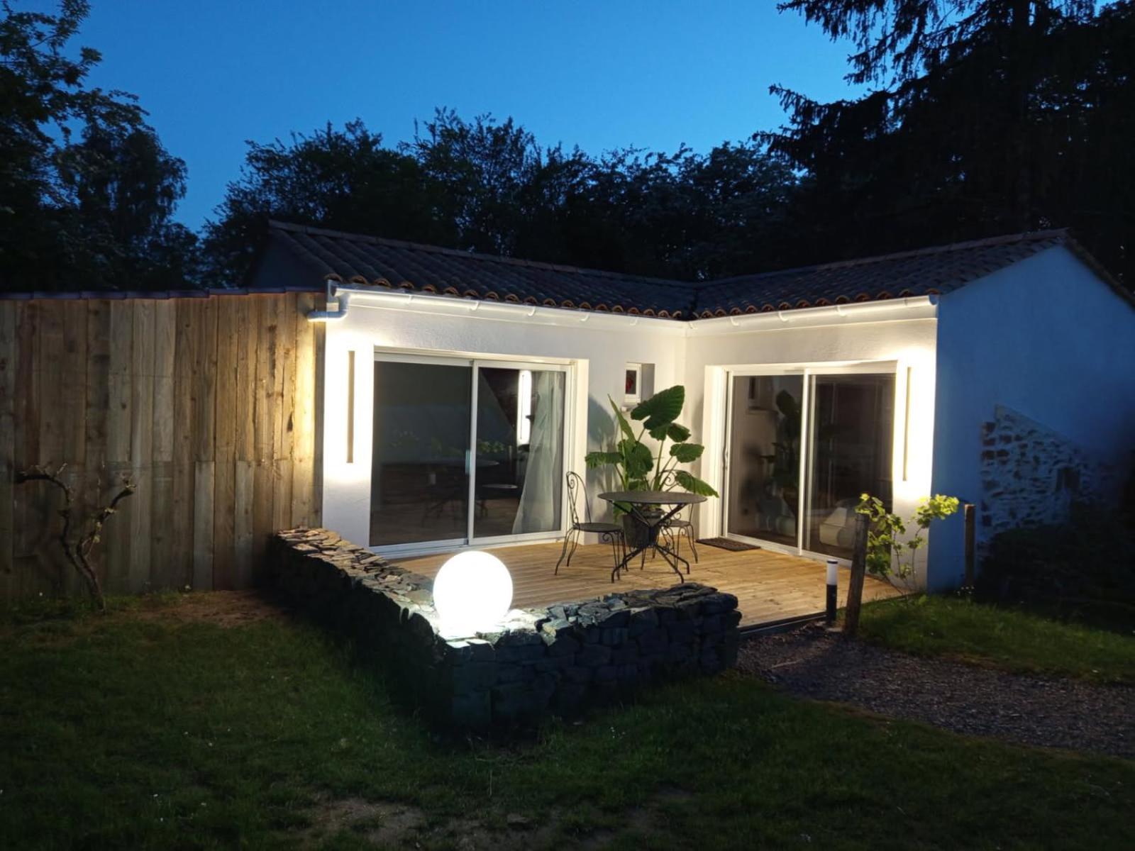 Mas Des Vignes Piscine Chauffee Bed and Breakfast Le Champ-Saint-Pere Εξωτερικό φωτογραφία